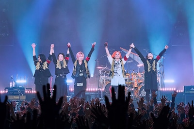 「Acid Black Cherry FILM LIVE tour FINAL feat. ABC BAND」Zepp DiverCity（TOKYO）公演の様子。（Photo by Akira "TERU" Sugihara）