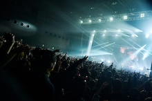 Acid Black Cherryフィルムライブにお台場熱狂、誕生日迎えたyasuは手紙で感謝の思いを伝える