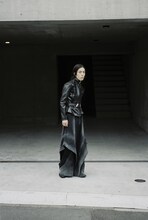 「MIKAGE SHIN」26AWコレクションのルックモデルに起用された松田歩（離婚伝説）。