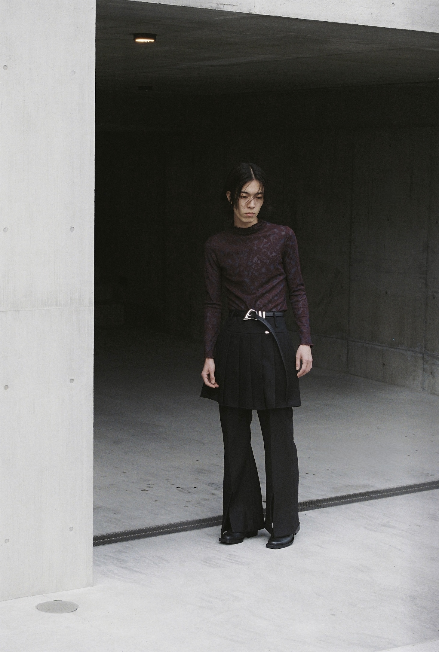 「MIKAGE SHIN」26AWコレクションのルックモデルに起用された松田歩（離婚伝説）。