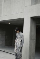 「MIKAGE SHIN」26AWコレクションのルックモデルに起用された松田歩（離婚伝説）。