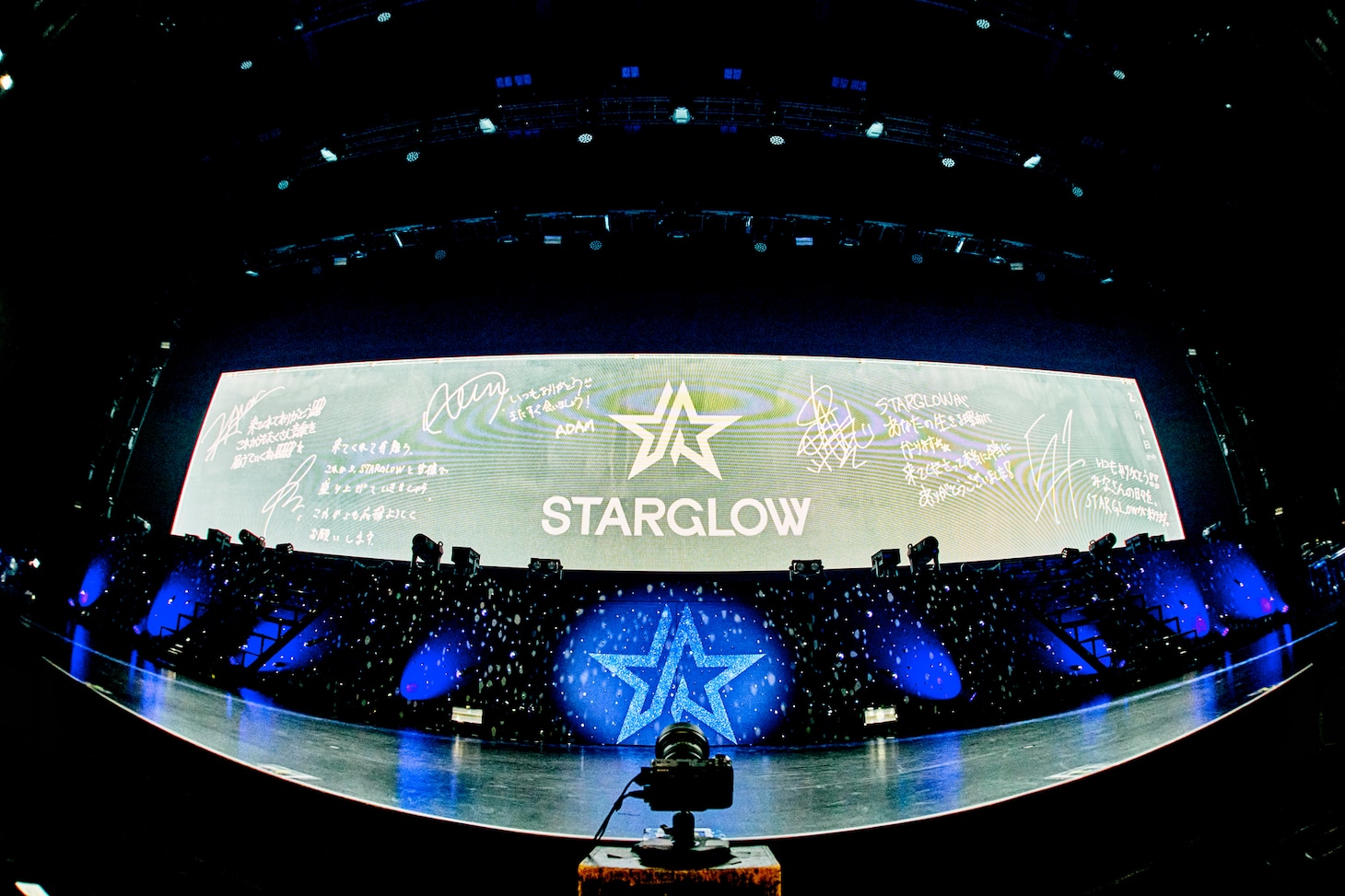 「STARGLOW DEBUT SHOWCASE『Wish upon a star』」の様子。（撮影：川島伸一、幸田昌之）