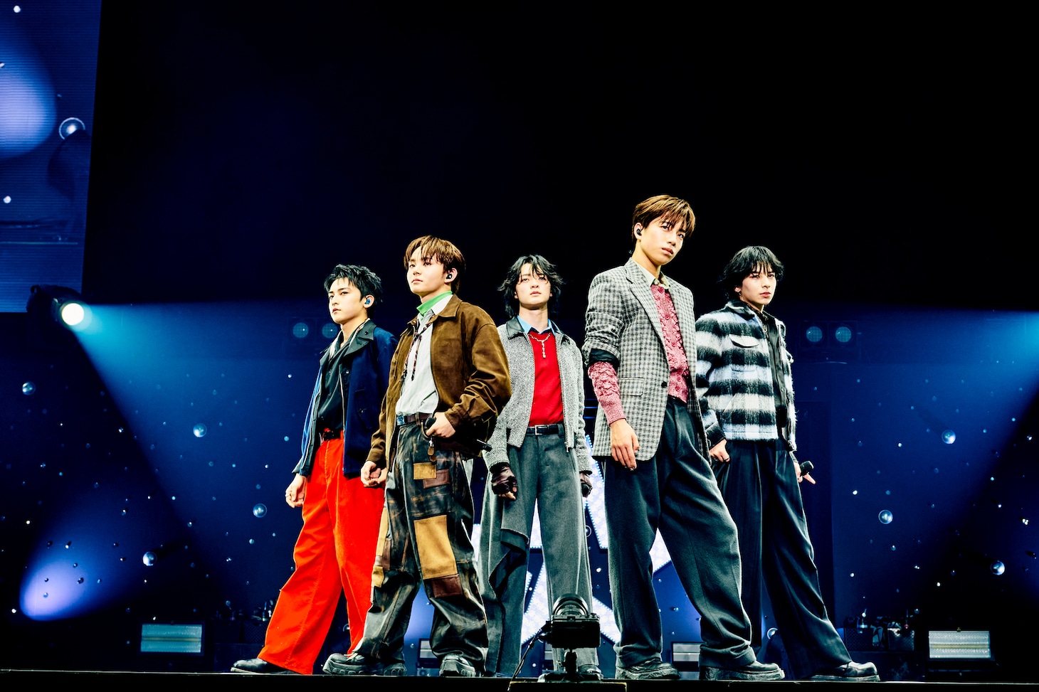 STARGLOW「Star Wish」パフォーマンスの様子。（撮影：川島伸一、幸田昌之）