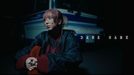 新体制muqueがシングル「DARK GAME」リリース、人間と妖怪が共存する街を描いたMV公開