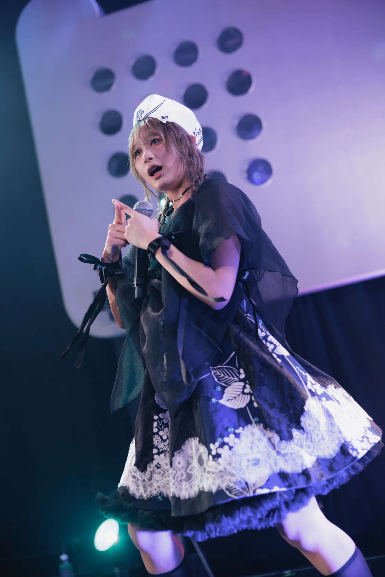 ⽊村⽇⾳（fishbowl）（撮影：ヨシモリユウナ）