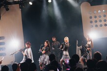 CiON（撮影：ヨシモリユウナ）