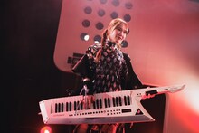 杏実（Pf / CiON）（撮影：ヨシモリユウナ）