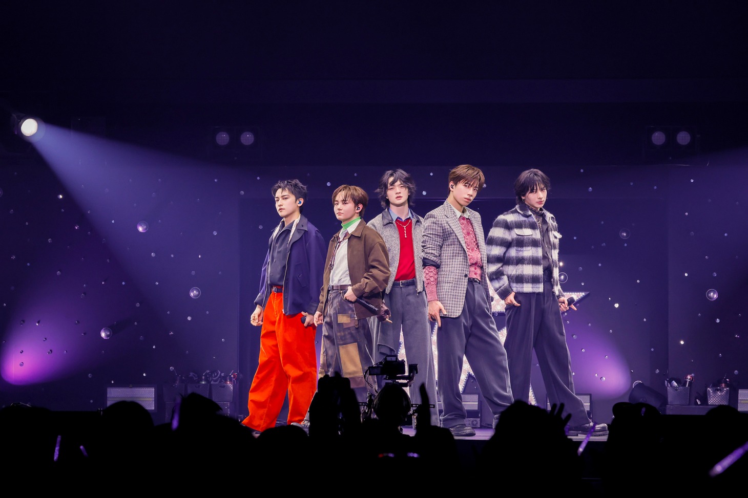 「STARGLOW DEBUT SHOWCASE『Wish upon a star』」の様子。（撮影：川島伸一、幸田昌之）