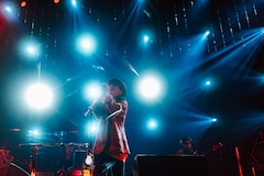 ハナレグミ恒例の「THE MOMENT」終幕、内田也哉子＆中納良恵とのコラボも実現