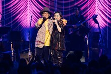 ハナレグミと中納良恵。（撮影：横山マサト）