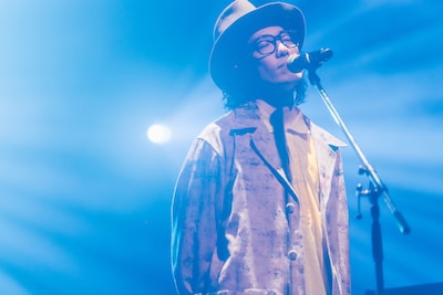 ハナレグミ（撮影：横山マサト）