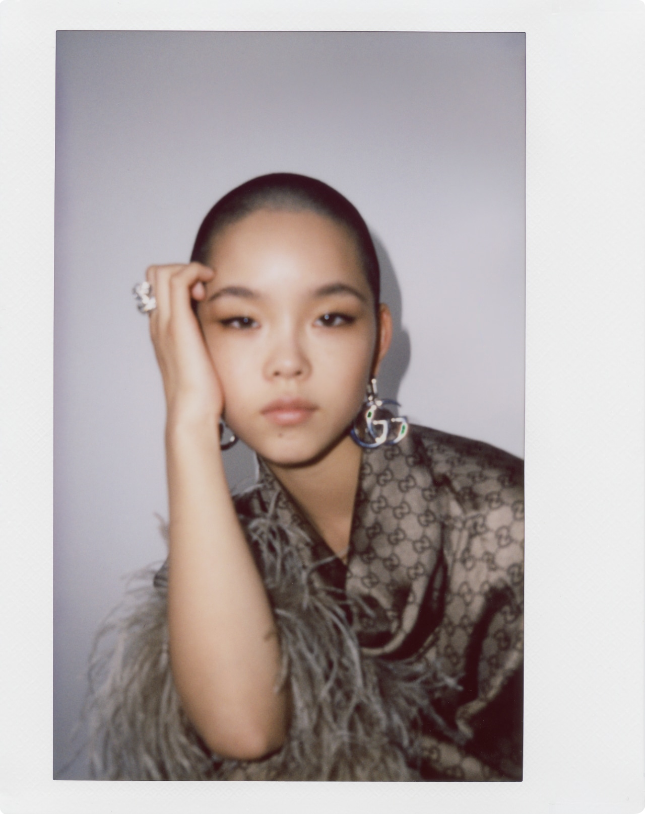 グッチのブランドアンバサダーに就任したCOCONA。