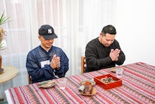 AK-69と漢 a.k.a. GAMI。