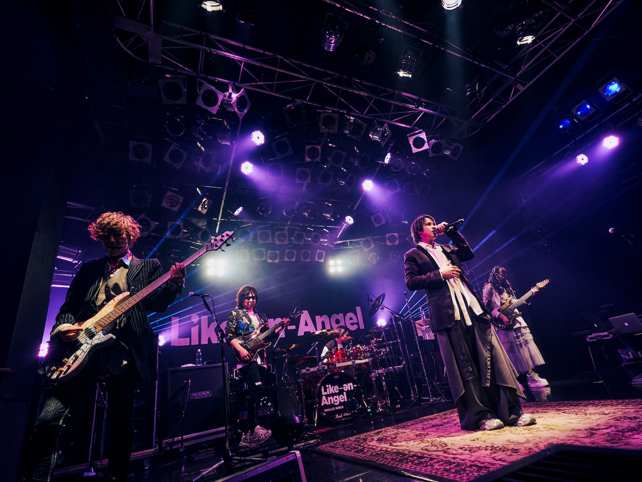Like-an-Angel「TOUR 2025-2026 "Crash to Rise"」Yokohama Bay Hall公演の様子。（Photo by Tetsuya Matsuda）