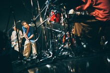 「くるりツアー25/26 ～夢のさいはて～」東京公演の様子。（Photo by Kana Tarumi）