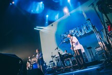 「くるりツアー25/26 ～夢のさいはて～」東京公演の様子。（Photo by Kana Tarumi）