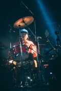 石若駿（Dr, Perc, Cho）（Photo by Kana Tarumi）