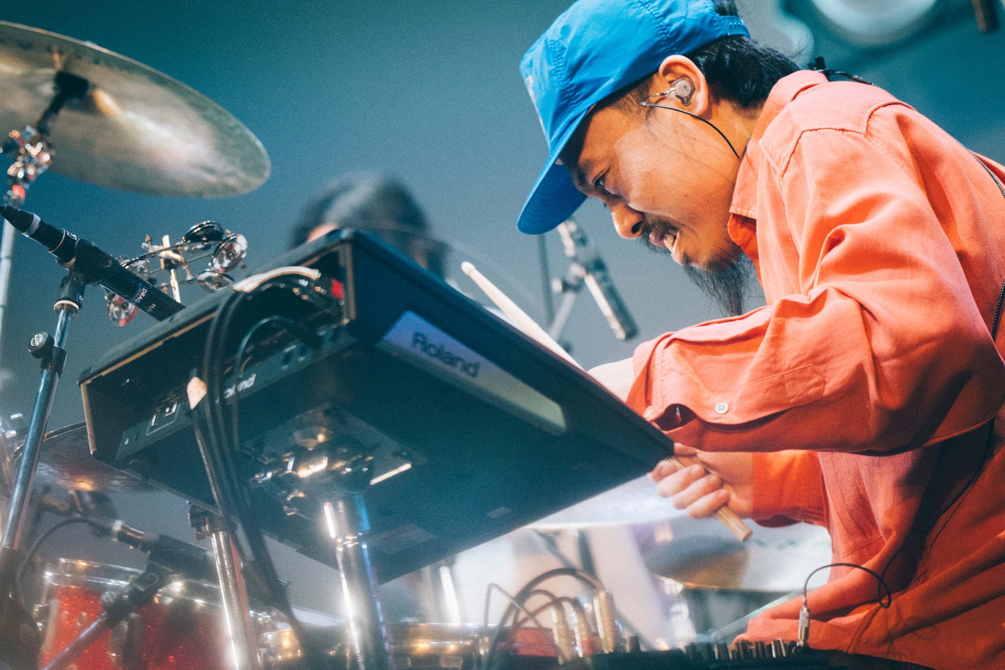 石若駿（Dr, Perc, Cho）（Photo by Kana Tarumi）