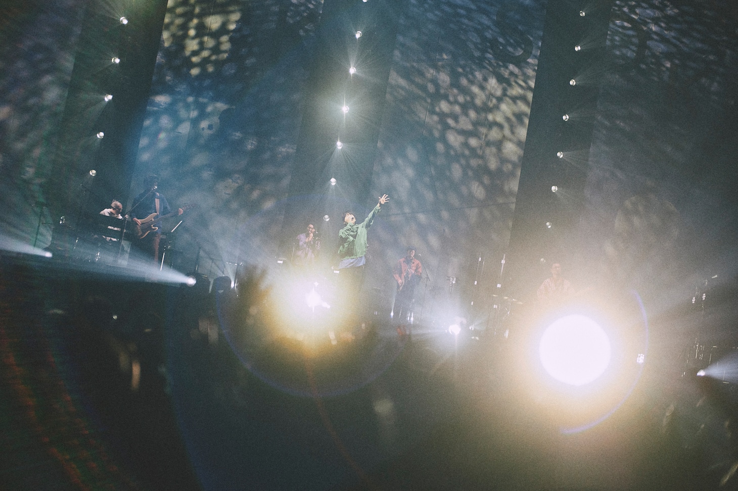 星野源が“約束”を果たして韓国に帰還、アリーナで9000人が熱烈に歓迎