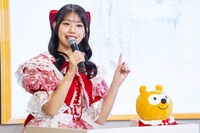 先生としてPontaパスの授業を行う白石まゆみ。