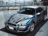 ONE OR EIGHTのラッピングカー。