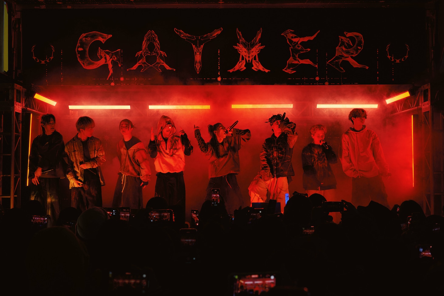 ONE OR EIGHTサプライズライブの様子。