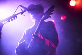 ART-SCHOOL、盟友DOPING PANDAとのツーマンで炸裂した雪が溶けるほどの熱い愛