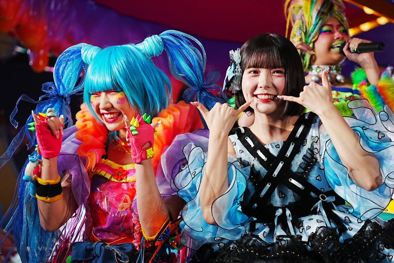 モンスターガールたちと踊る福山梨乃（CANDY TUNE）。 [画像・動画