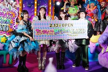 左から福山梨乃、真中まな、村川緋杏、増田セバスチャン。