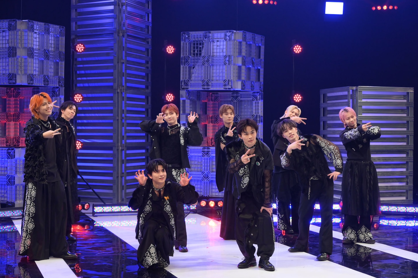 今年はどうなる！超特急「トレタリ」“生き霊チェック”で最強運ランキング、「NINE LIVES」披露も