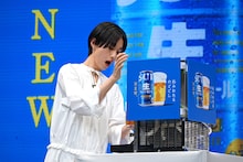 斉藤和義「移動させた甲斐がありましたね」河合優実お手製のおつまみとサントリー生ビールを堪能