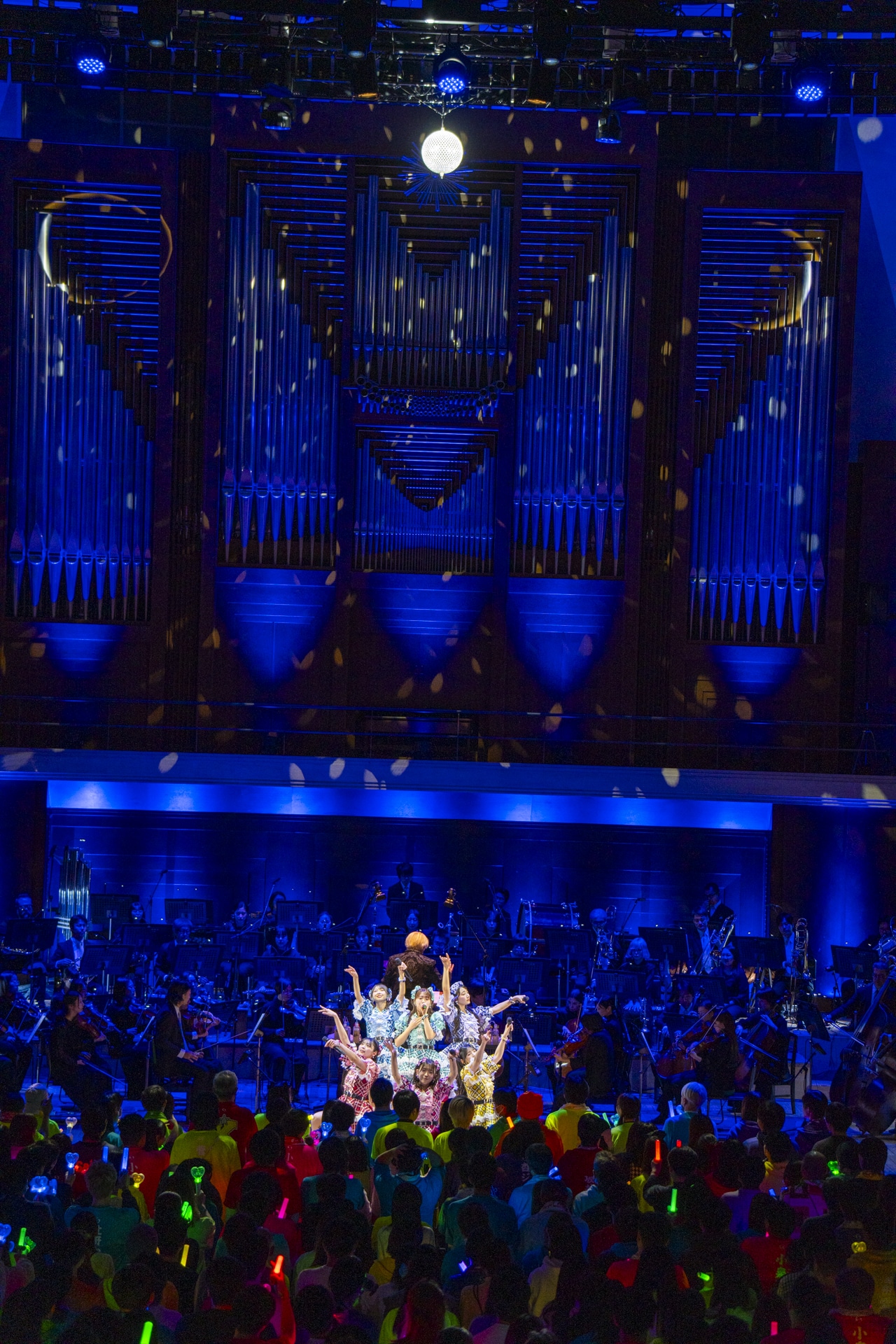 「billboard classics 超ときめき♡宣伝部 オーケストラ超最強説!!」の様子。