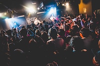 「PURPLE BUBBLE 1st ONE MAN LIVE 2026 蕾もいつかは」の模様。（撮影：小野秀梧）（@onoshuugo_photo［X、Instagram］）