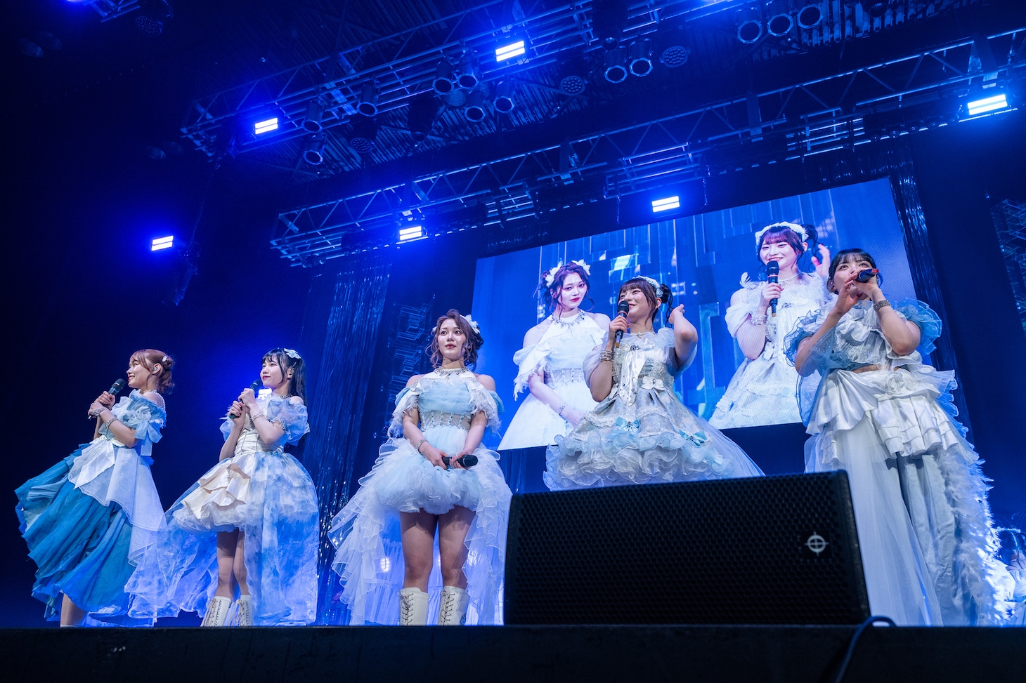 左から葉月結菜、吉瀬真珠、北美梨寧、桜ひなの、伊達花彩。