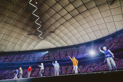 「STPR Family Festival!! 2026 in 東京ドーム」より、すにすて - SneakerStep Prod.STPR MUSIC。