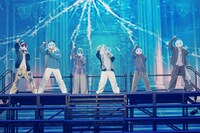 「STPR Family Festival!! 2026 in 東京ドーム」より、STPR青組（ころん、ちぐさくん、Lapis、たちばな、ゆたくん、おさでい）。