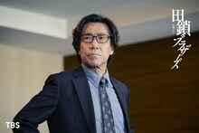 ドラマ「田鎖ブラザーズ」より、岸谷五朗。©TBSスパークル／TBS（撮影：加藤春日）