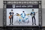 「UNISON SQUARE GARDEN TOUR 2025-2026 うるわしの前の晩」TOYOTA ARENA TOKYO公演会場に設置されたフォトスポット。（Photo by Viola Kam［V'z Twinkle］）