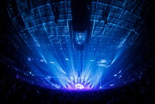 「UNISON SQUARE GARDEN TOUR 2025-2026『うるわしの前の晩』」ファイナル公演の様子。（Photo by Viola Kam［V'z Twinkle］）