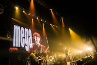 ワンマンツアー「天使様†」東京・Zepp DiverCity（TOKYO）公演の様子。（Photo by Goku Noguchi）