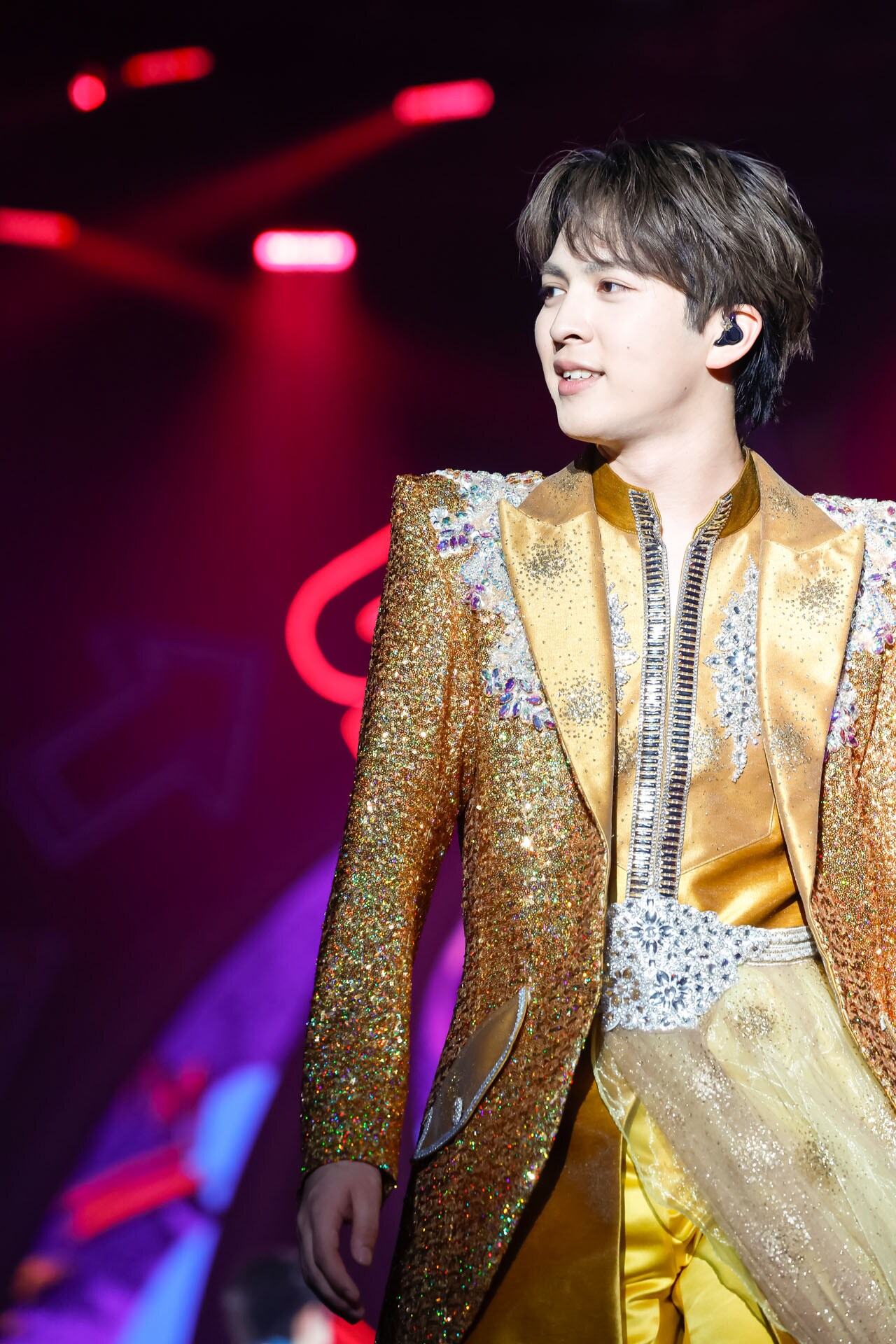 吉田仁人 smilepop_21.jpg?impolicy=lt&