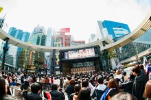 THE SUPER FRUIT「SUPAFURU FREE! FREE! FREE! - NewSong -」の様子。（Photo by Ayaka.）