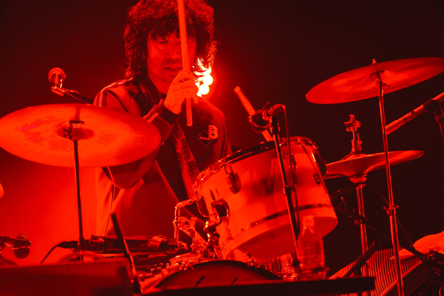 サンコンJr.（Dr / ウルフルズ）（撮影：堀内レイ）