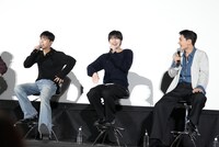 “イルカの声”で盛り上がるJUNGWON、SUNOO、JAY。