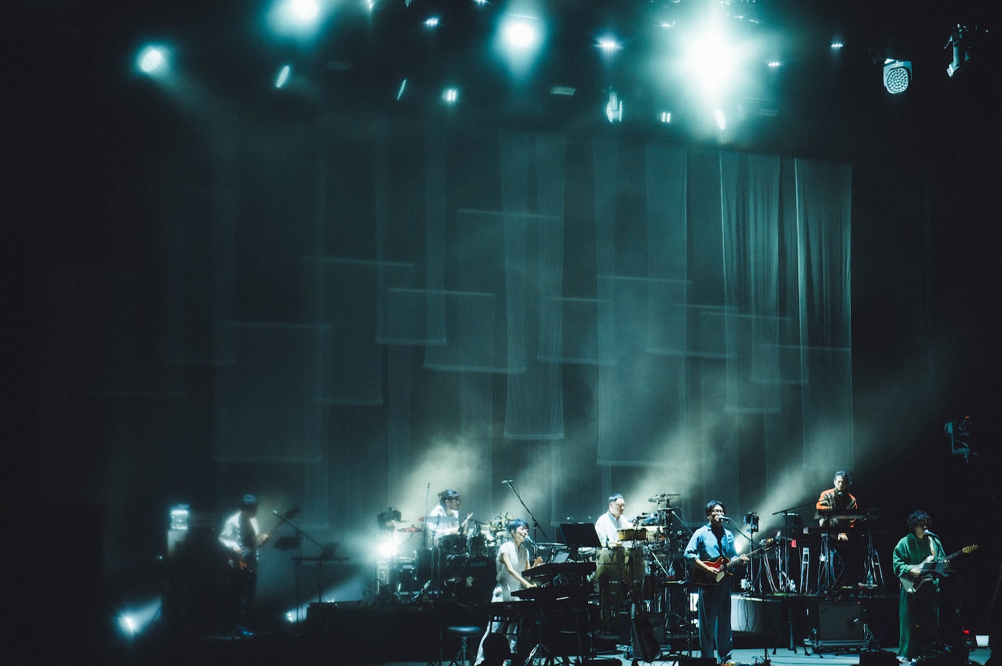 「KIRINJI TOUR 2026」東京・NHKホール公演の様子。（Photo by Kana Tarumi）