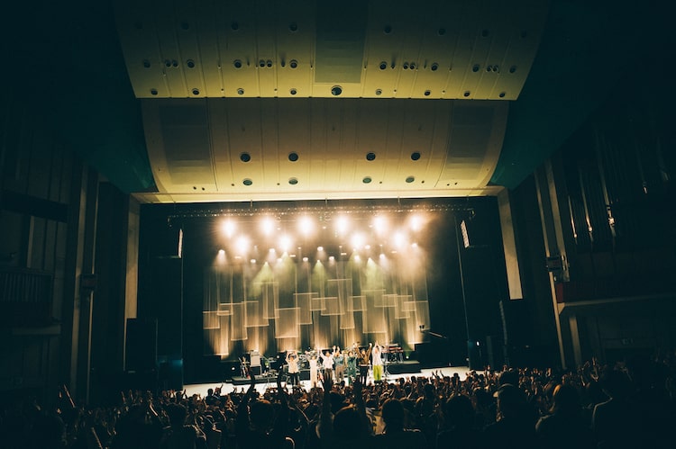 「KIRINJI TOUR 2026」東京・NHKホール公演の様子。（Photo by Kana Tarumi）
