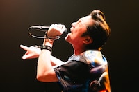 増子直純（Vo）（撮影：石井麻木）