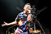 増子直純（Vo）（撮影：石井麻木）