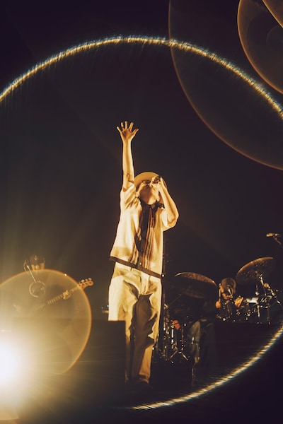 ハナレグミ（Photo by Ray Otabe）