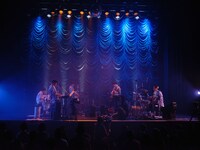 蓮沼執太チームツアー「重力」東京キネマ倶楽部公演の様子。（Photo by Kohei Yamamoto）